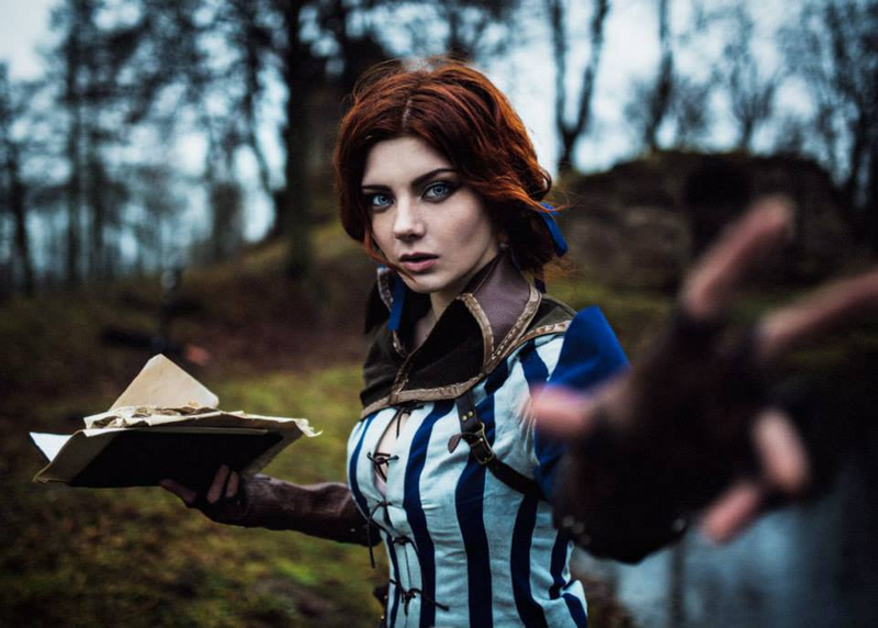 Xenia Shelkovskaya como Triss Merigold de The Witcher